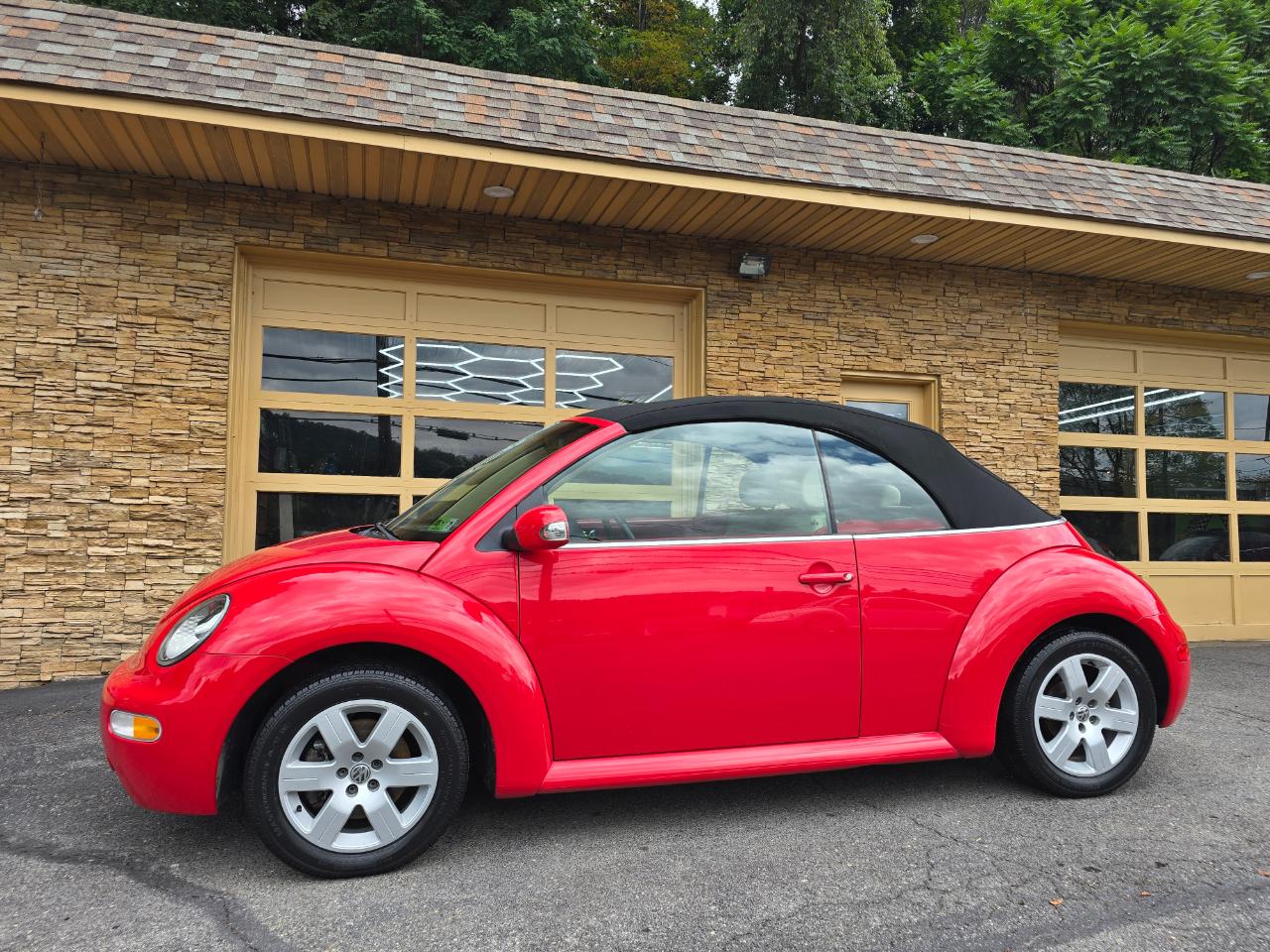 Volkswagen New Beetle GLS 1.8L Convertible 2004
