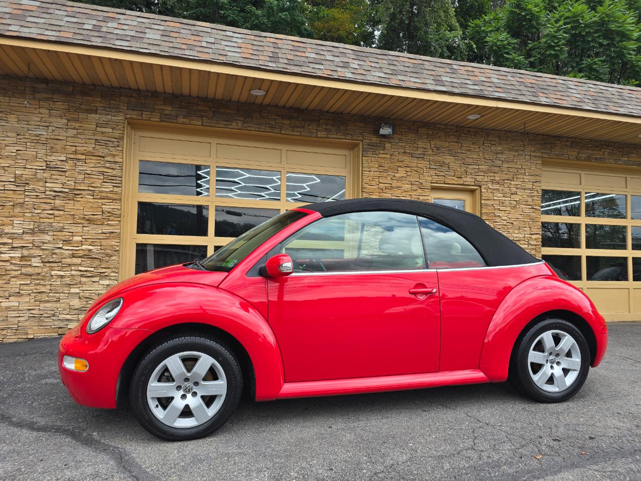 Volkswagen New Beetle GLS 1.8L Convertible 2004