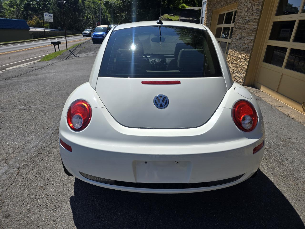 Volkswagen New Beetle  2008