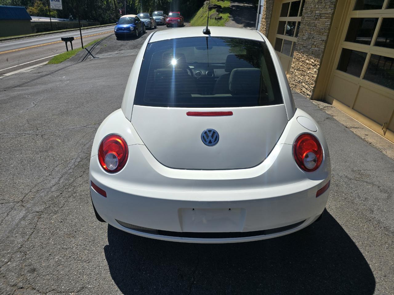 Volkswagen New Beetle  2008