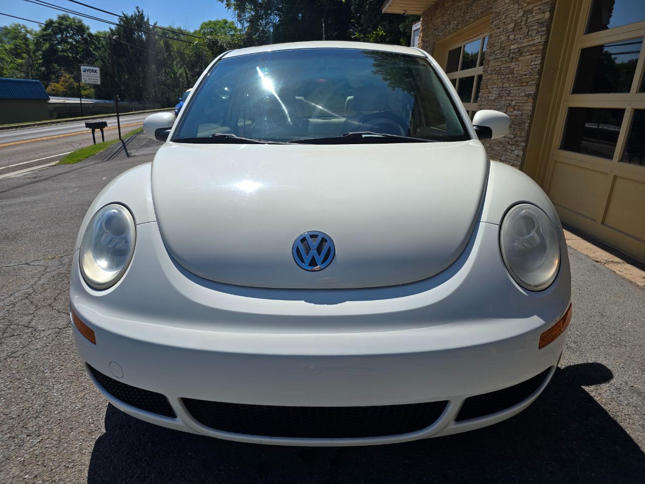 Volkswagen New Beetle  2008