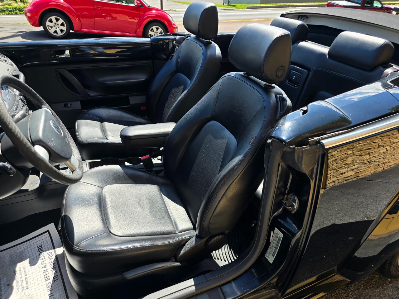Volkswagen New Beetle 2.5L Convertible 2007