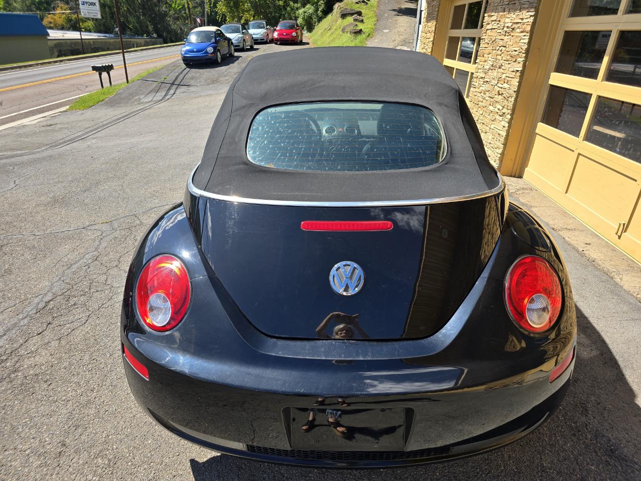 Volkswagen New Beetle 2.5L Convertible 2007