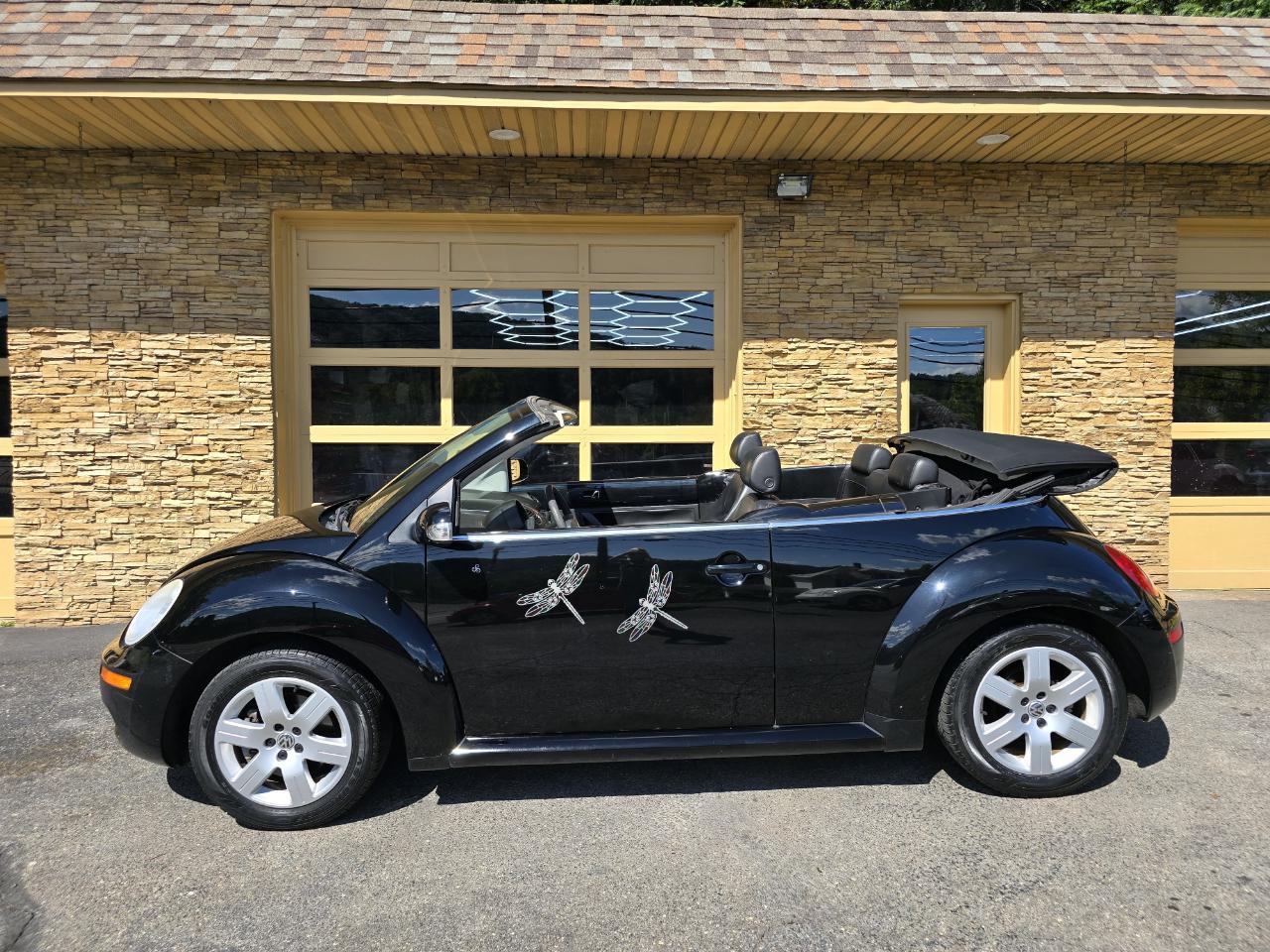 Volkswagen New Beetle 2.5L Convertible 2007
