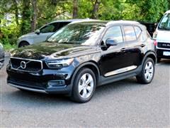 2022 Volvo XC40  2022 Volvo XC40