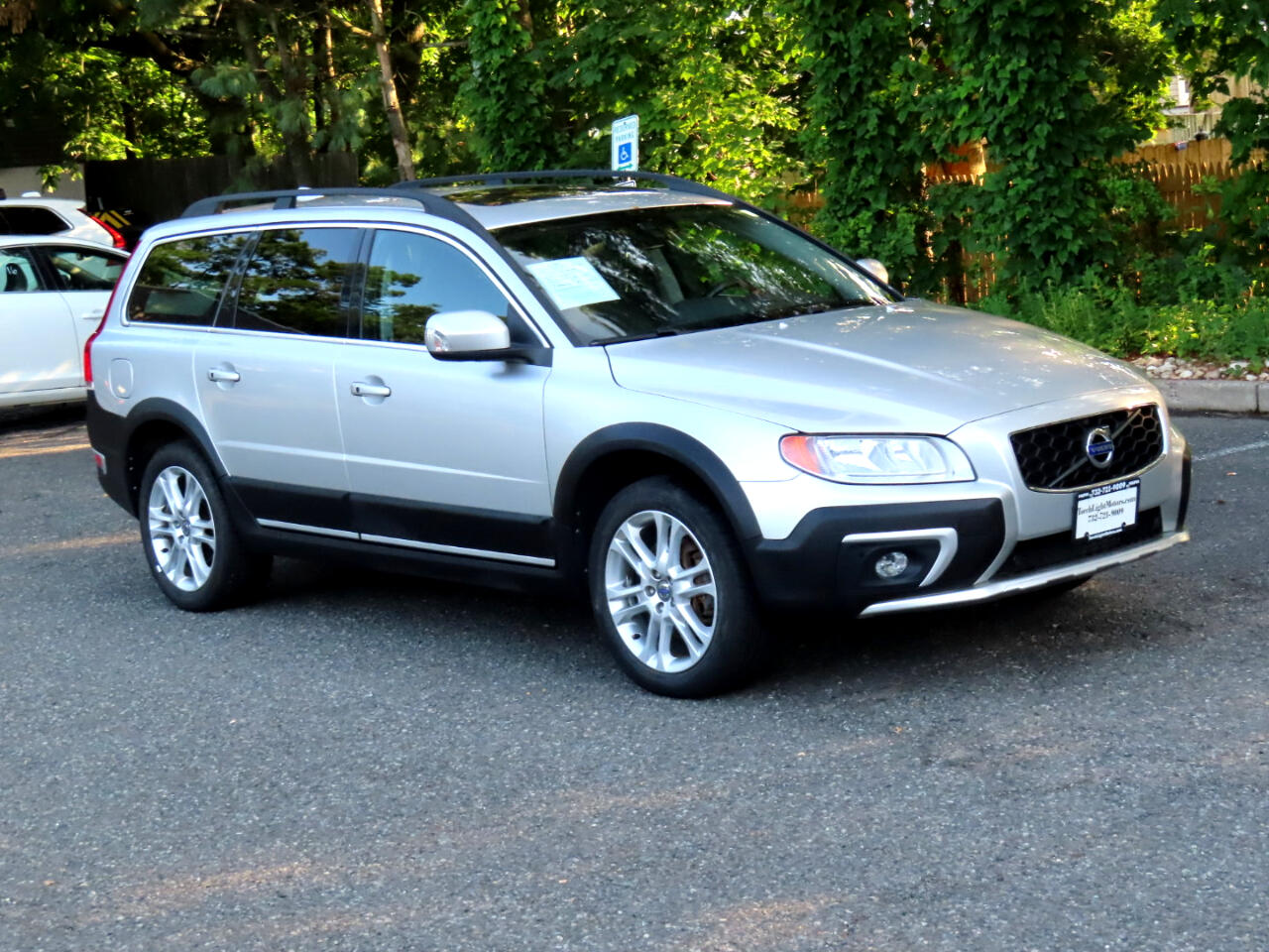 Volvo XC70 AWD 4dr Wgn T5 Premier 2016