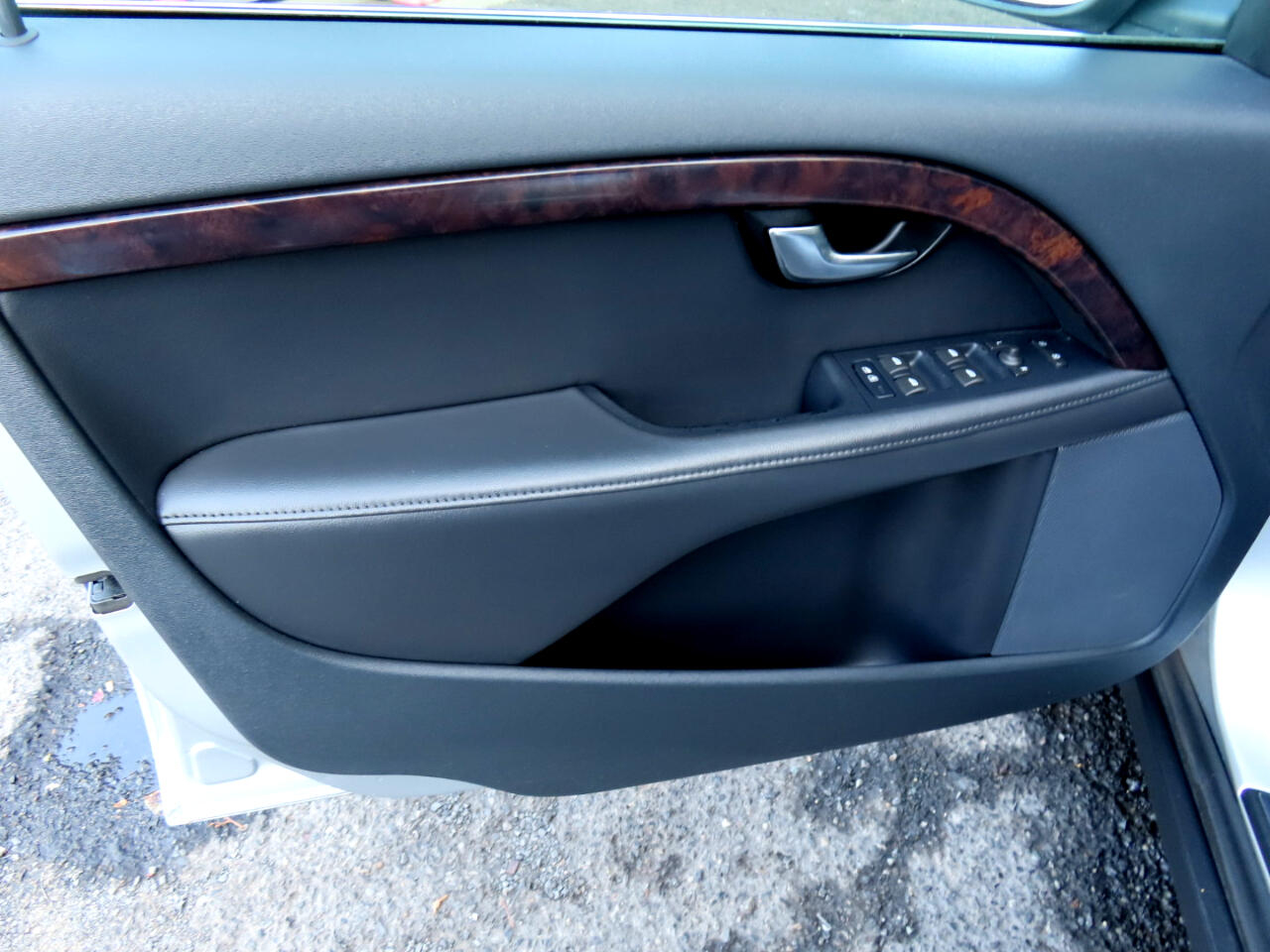 Volvo XC70 AWD 4dr Wgn T5 Premier 2016