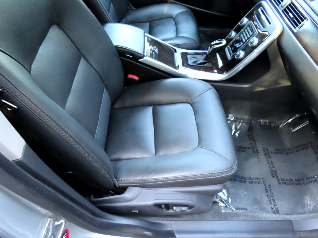 Volvo XC70 AWD 4dr Wgn T5 Premier 2016