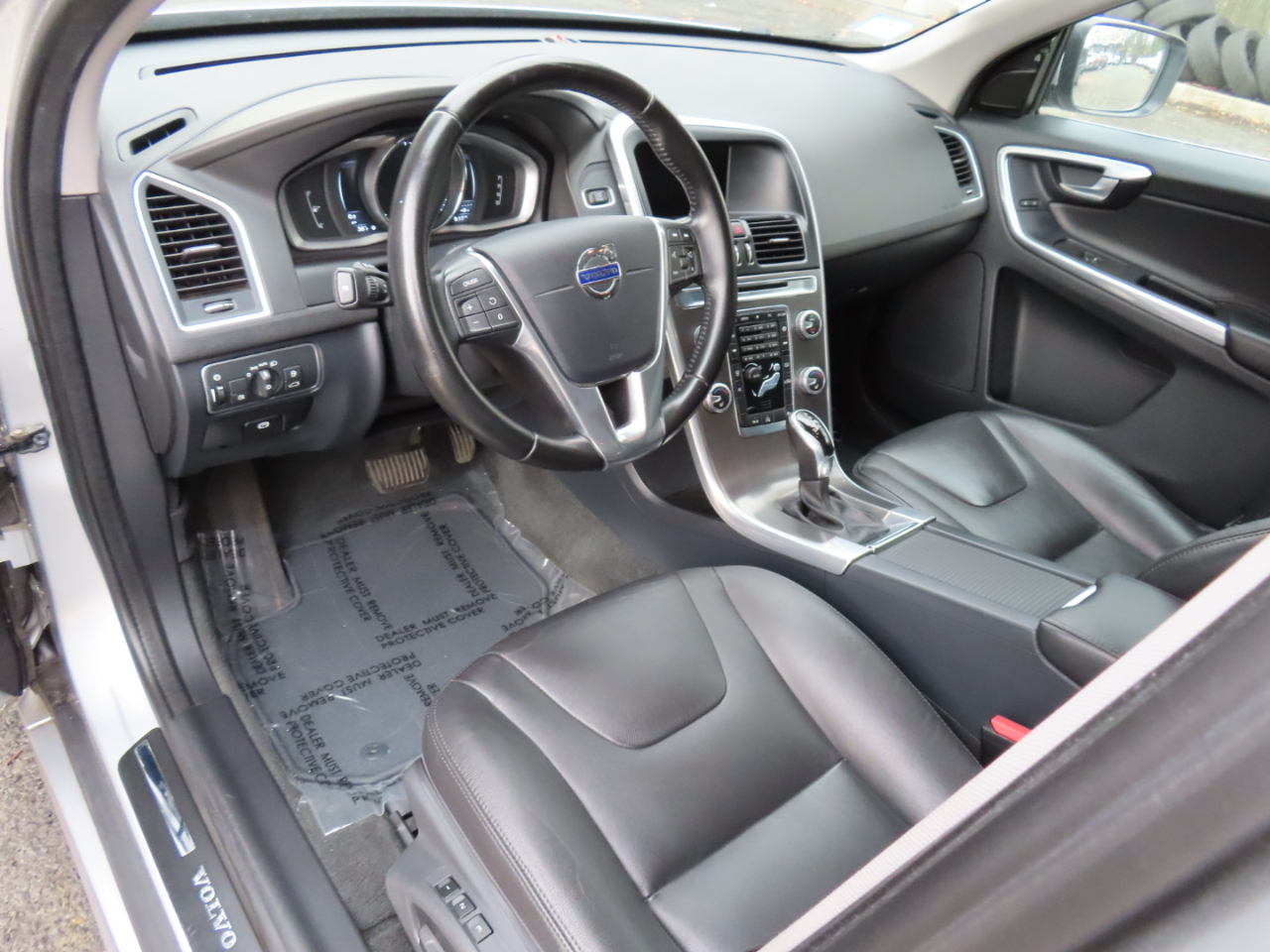 Volvo XC60 AWD 4dr T6 Drive-E 2016