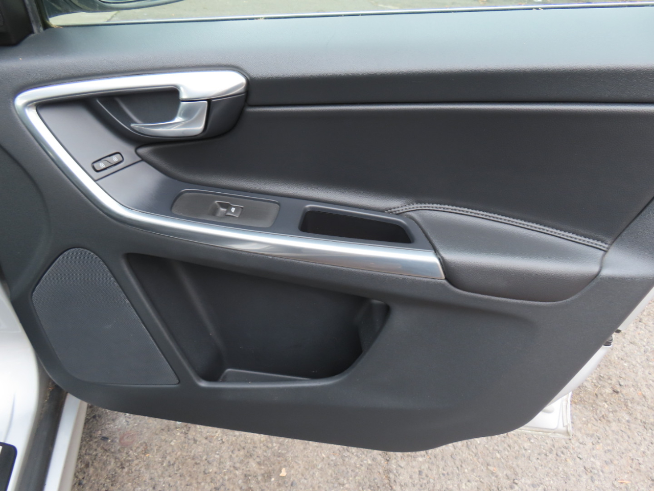 Volvo XC60 AWD 4dr T6 Drive-E 2016