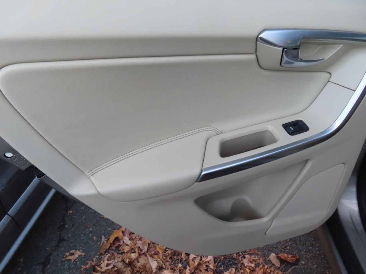 Volvo XC60 AWD 4dr T6 Premier Plus 2015