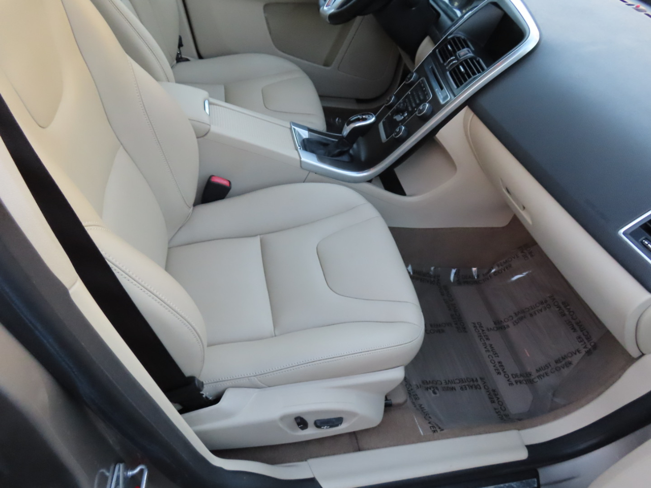 Volvo XC60 AWD 4dr T6 Premier Plus 2015