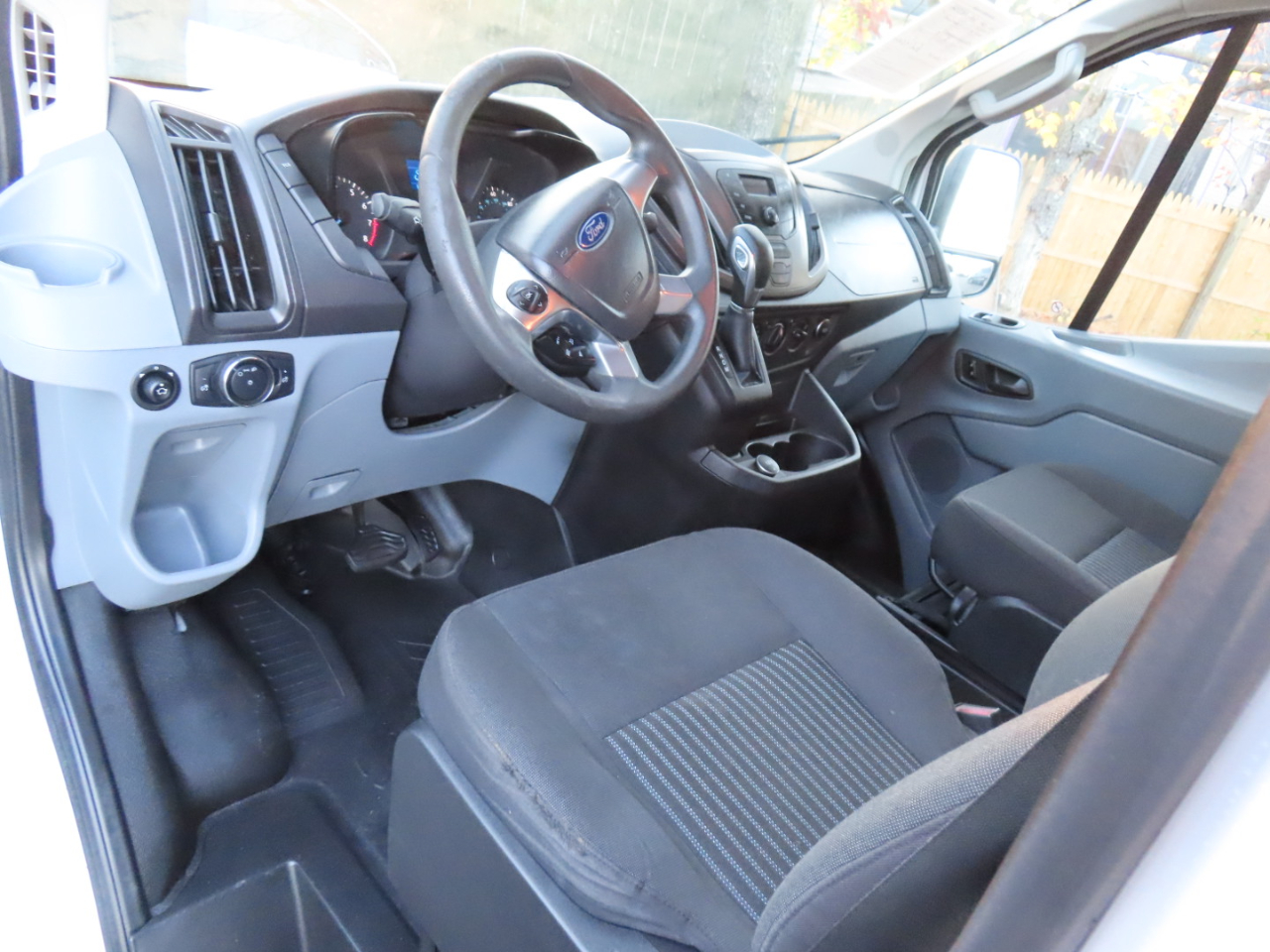 Ford Transit T-250 130" Low Rf 9000 GVWR Sliding RH Dr 2018