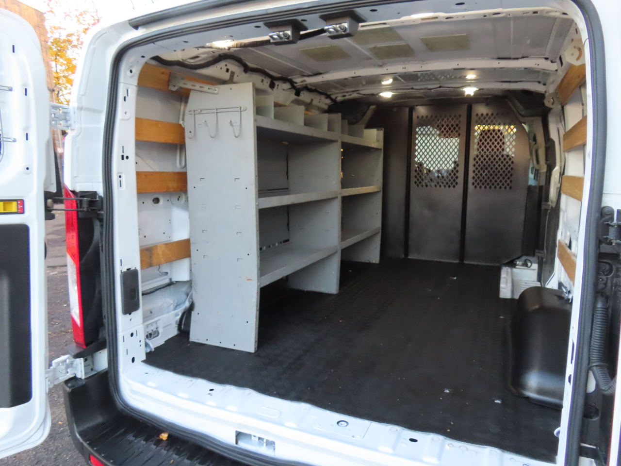 Ford Transit T-250 130" Low Rf 9000 GVWR Sliding RH Dr 2018