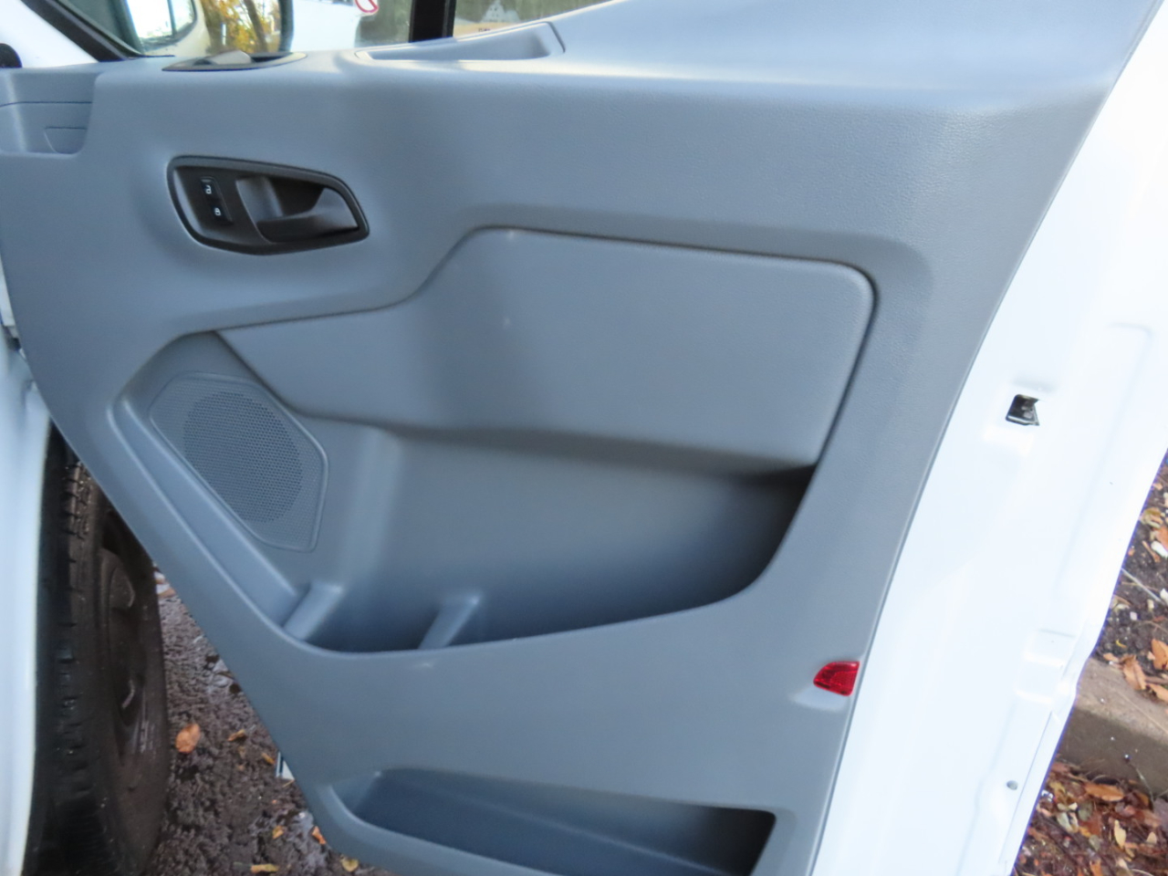 Ford Transit T-250 130" Low Rf 9000 GVWR Sliding RH Dr 2018