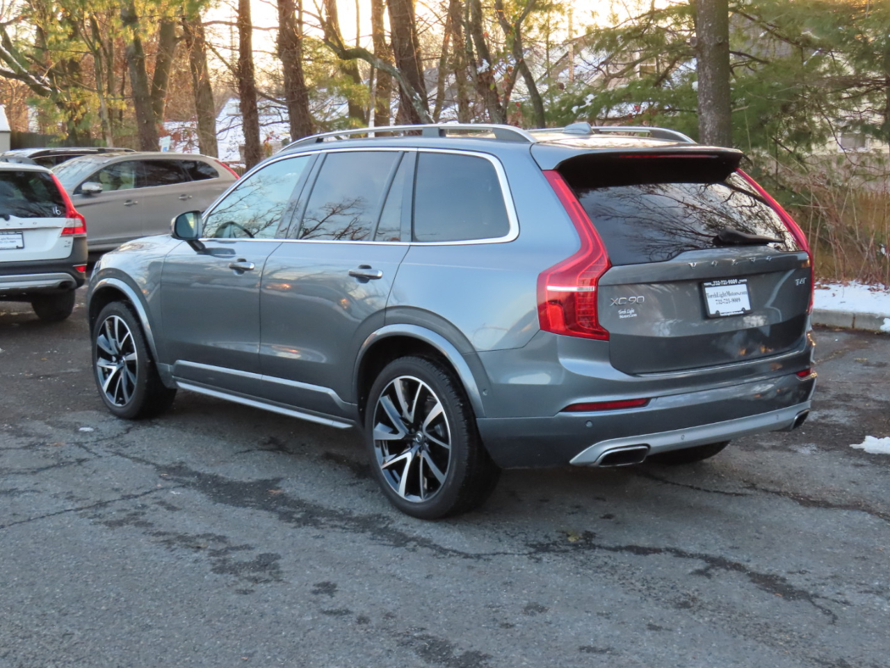 Volvo XC90 T6 AWD 7-Passenger Momentum 2018