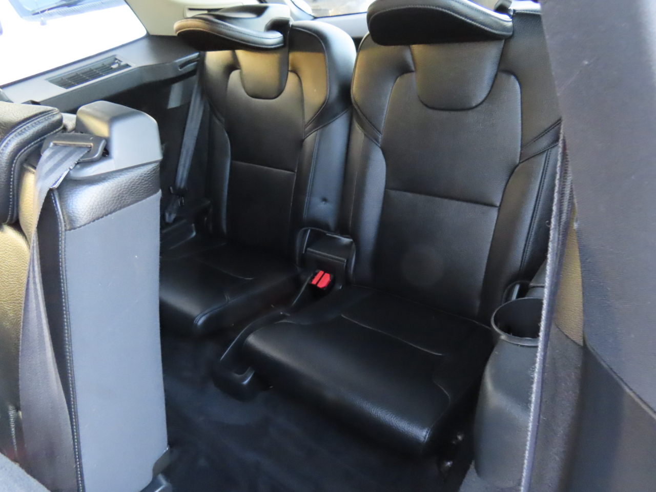 Volvo XC90 T6 AWD 7-Passenger Momentum 2018