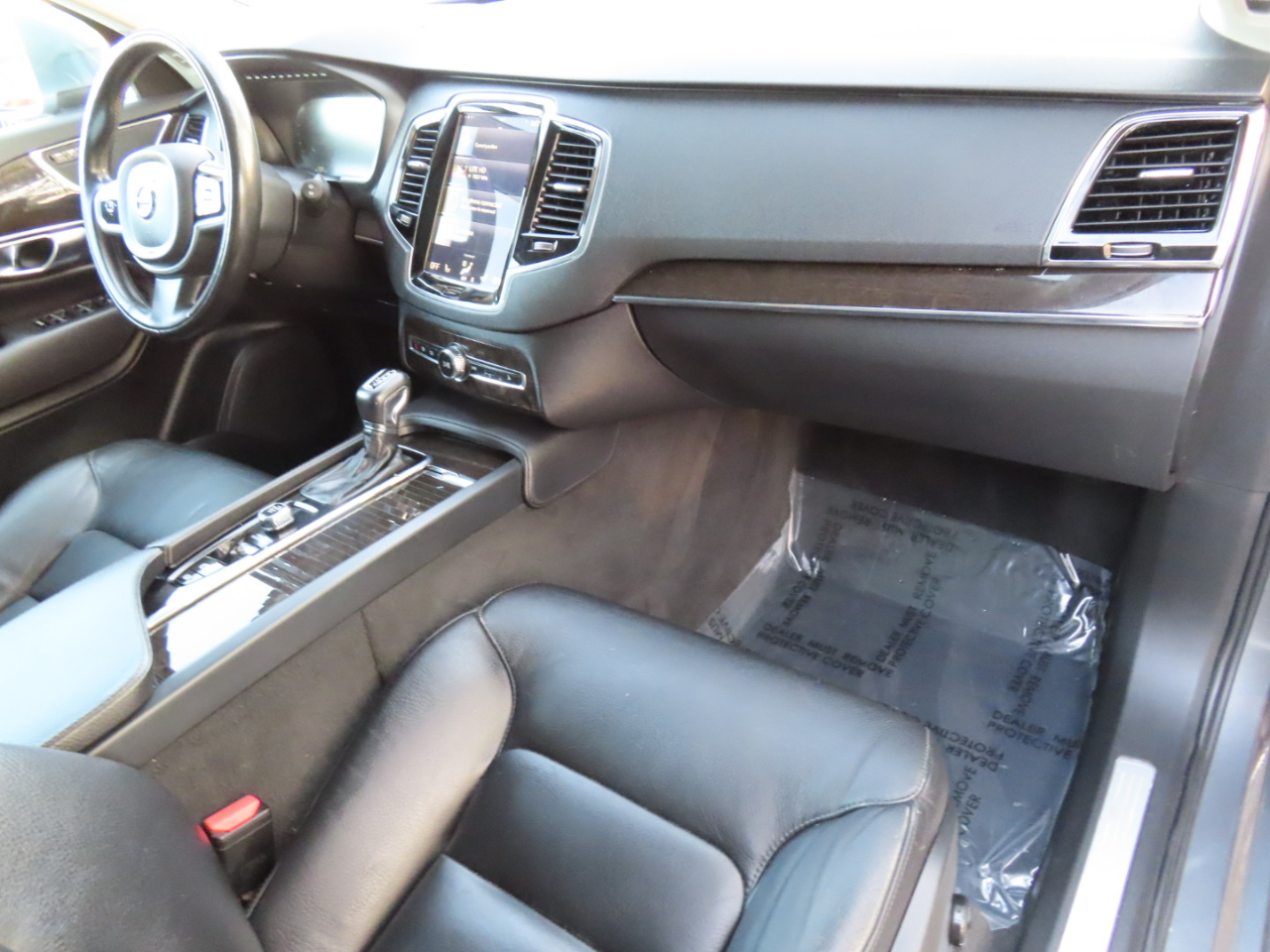 Volvo XC90 T6 AWD 7-Passenger Momentum 2018