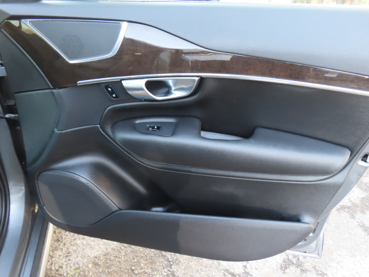 Volvo XC90 T6 AWD 7-Passenger Momentum 2018