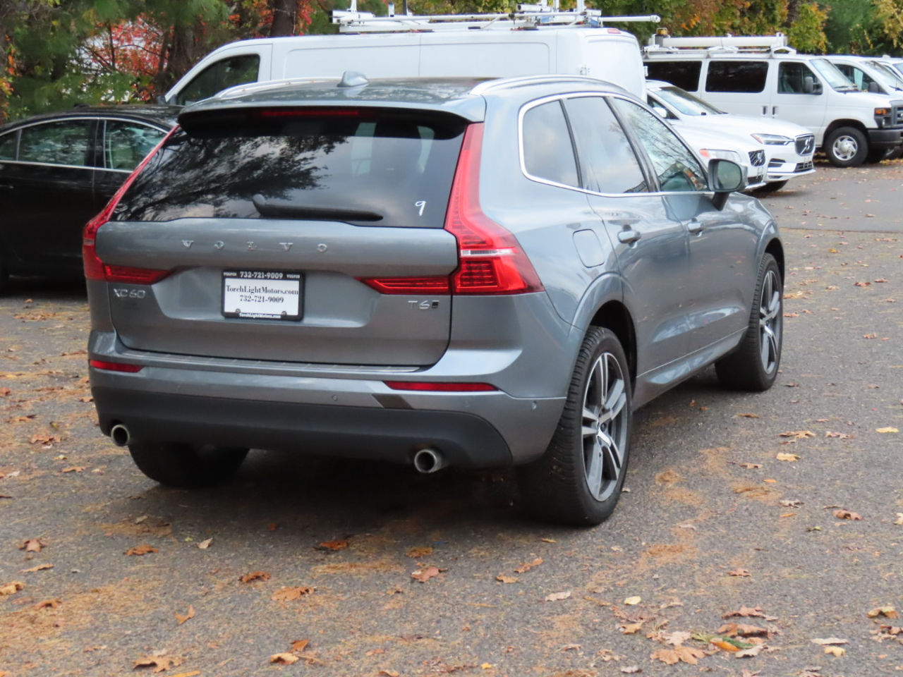 2019 Volvo XC60 T6 Momentum photo 2