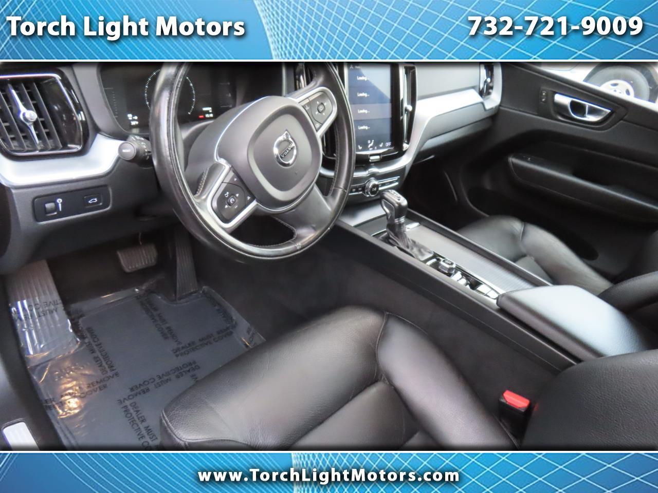 2019 Volvo XC60 T6 AWD Momentum