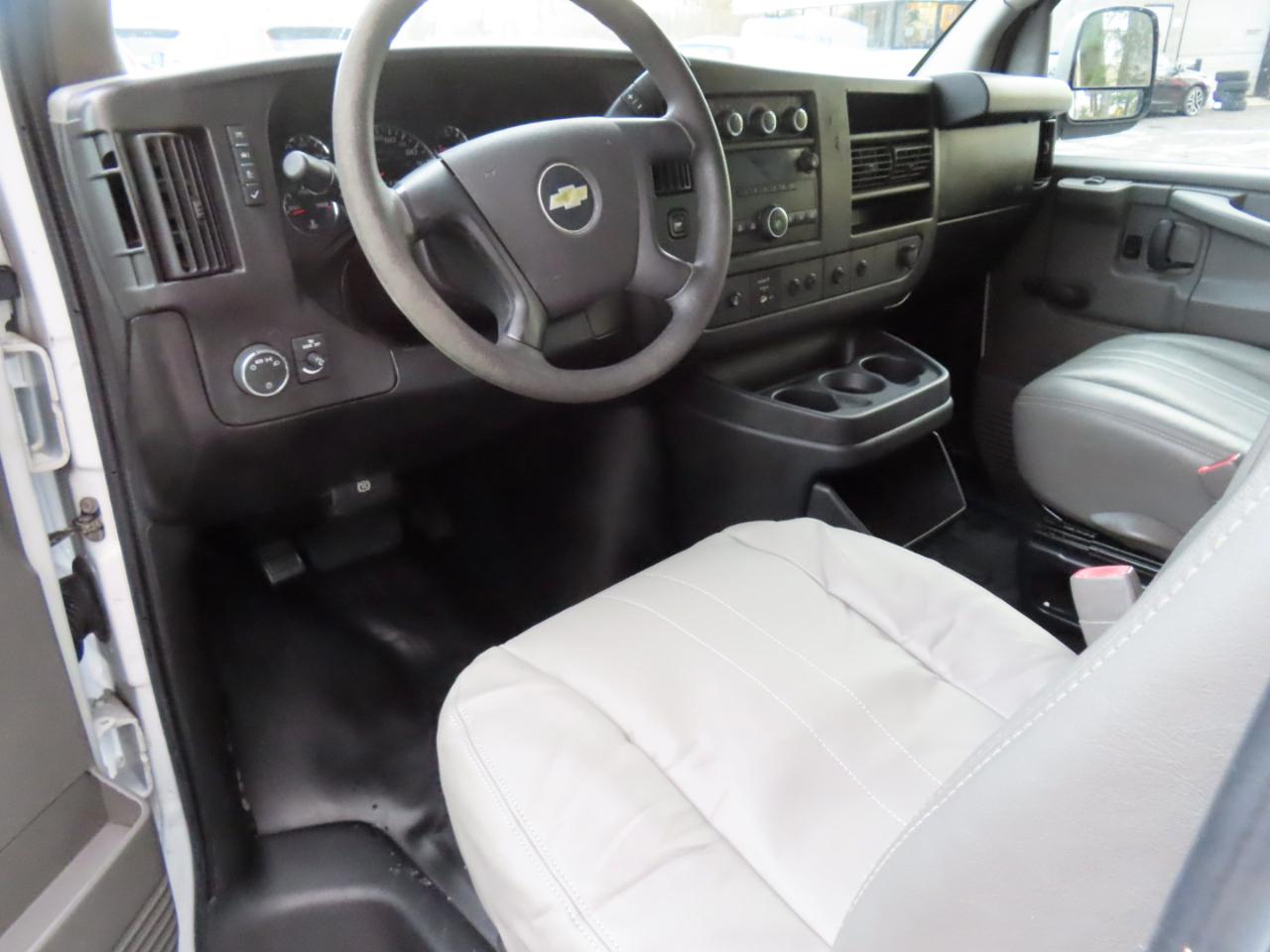 Chevrolet Express  2013