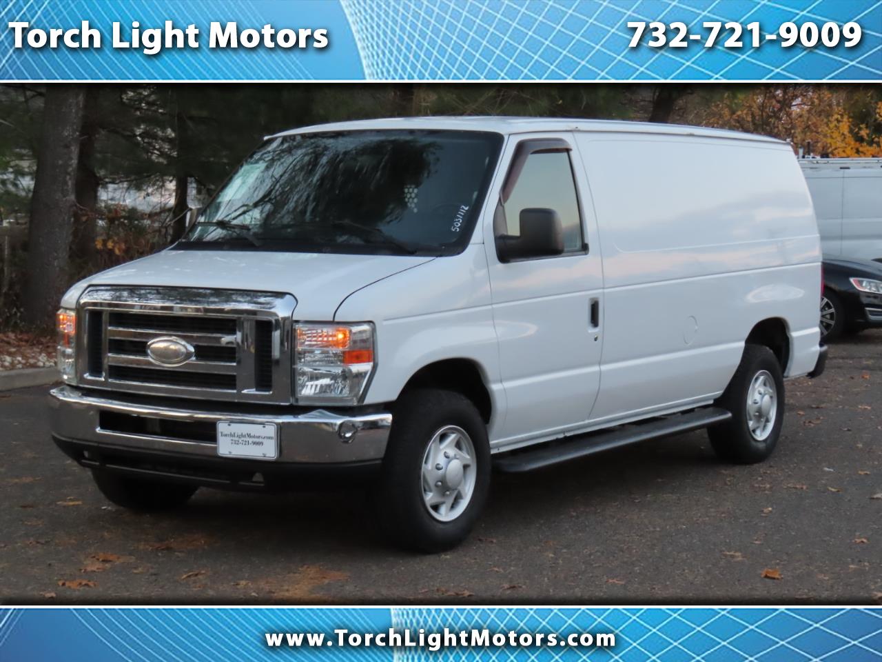 2014 Ford E-Series Econoline Van Commercial's photo