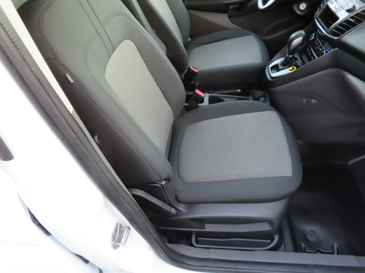 Ford Transit Connect XL LWB w/Rear Symmetrical Doors 2020