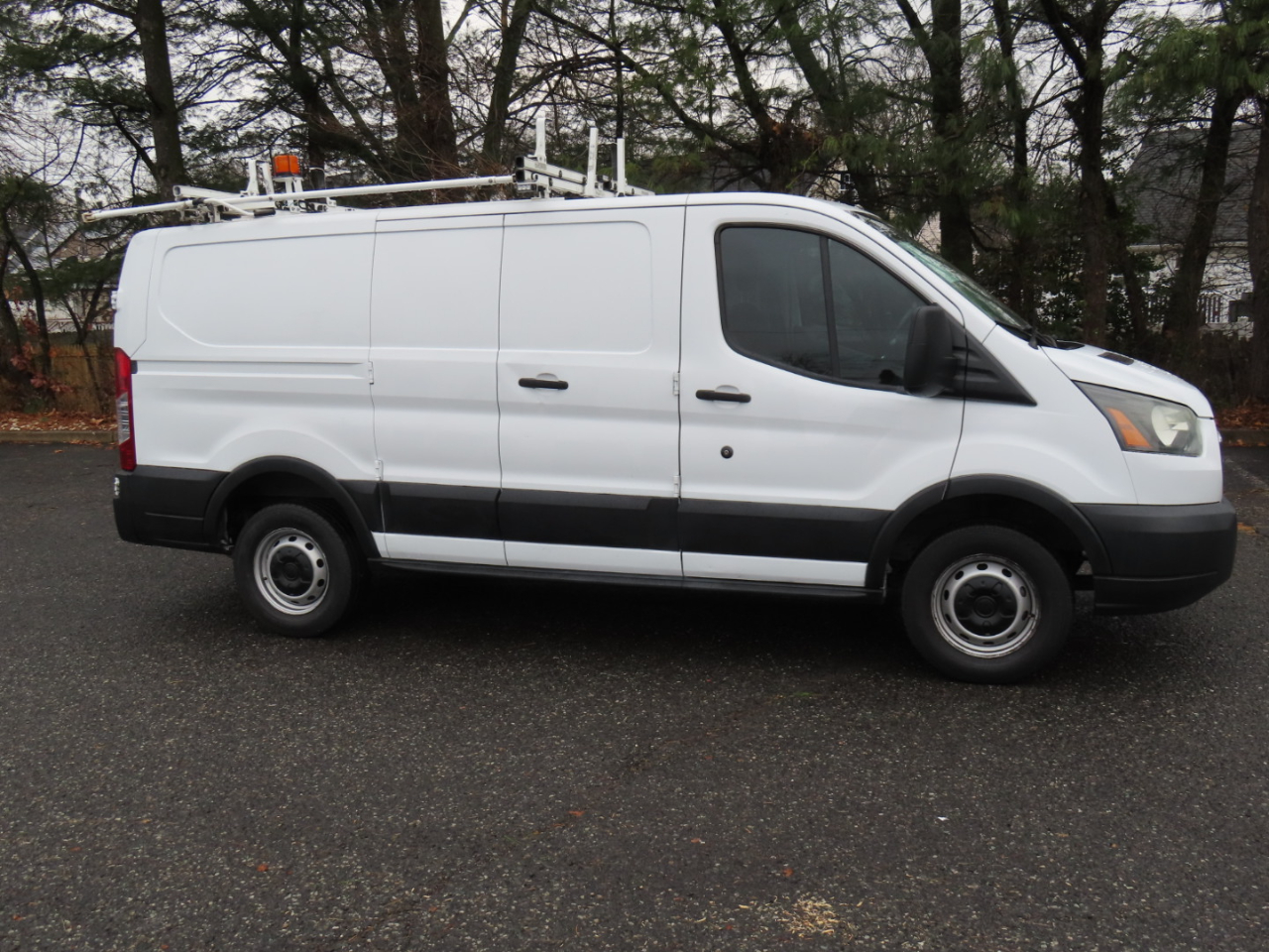 Ford Transit  2015