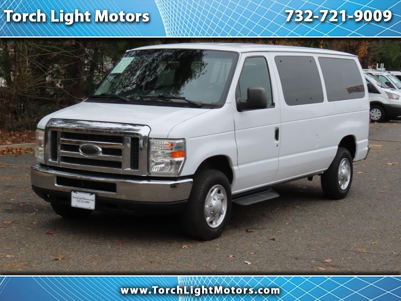 2014 Ford E-Series Econoline Wagon XL's photo