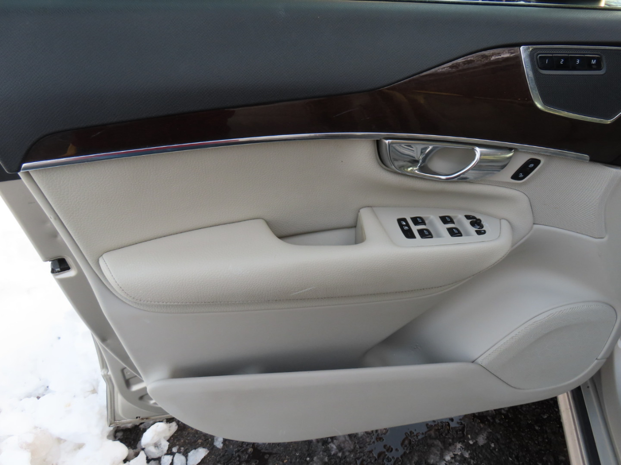 Volvo XC90 AWD 4dr T6 Momentum 2016