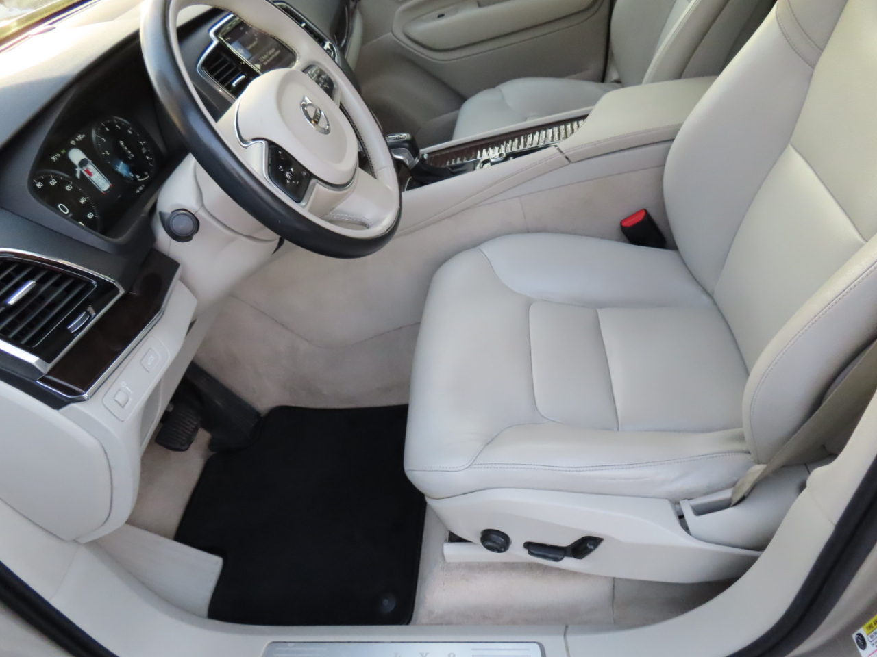 Volvo XC90 AWD 4dr T6 Momentum 2016