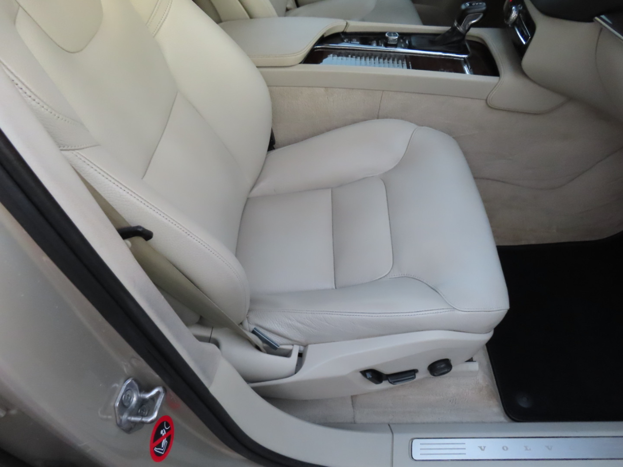 Volvo XC90 AWD 4dr T6 Momentum 2016