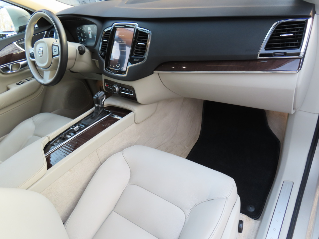 Volvo XC90 AWD 4dr T6 Momentum 2016