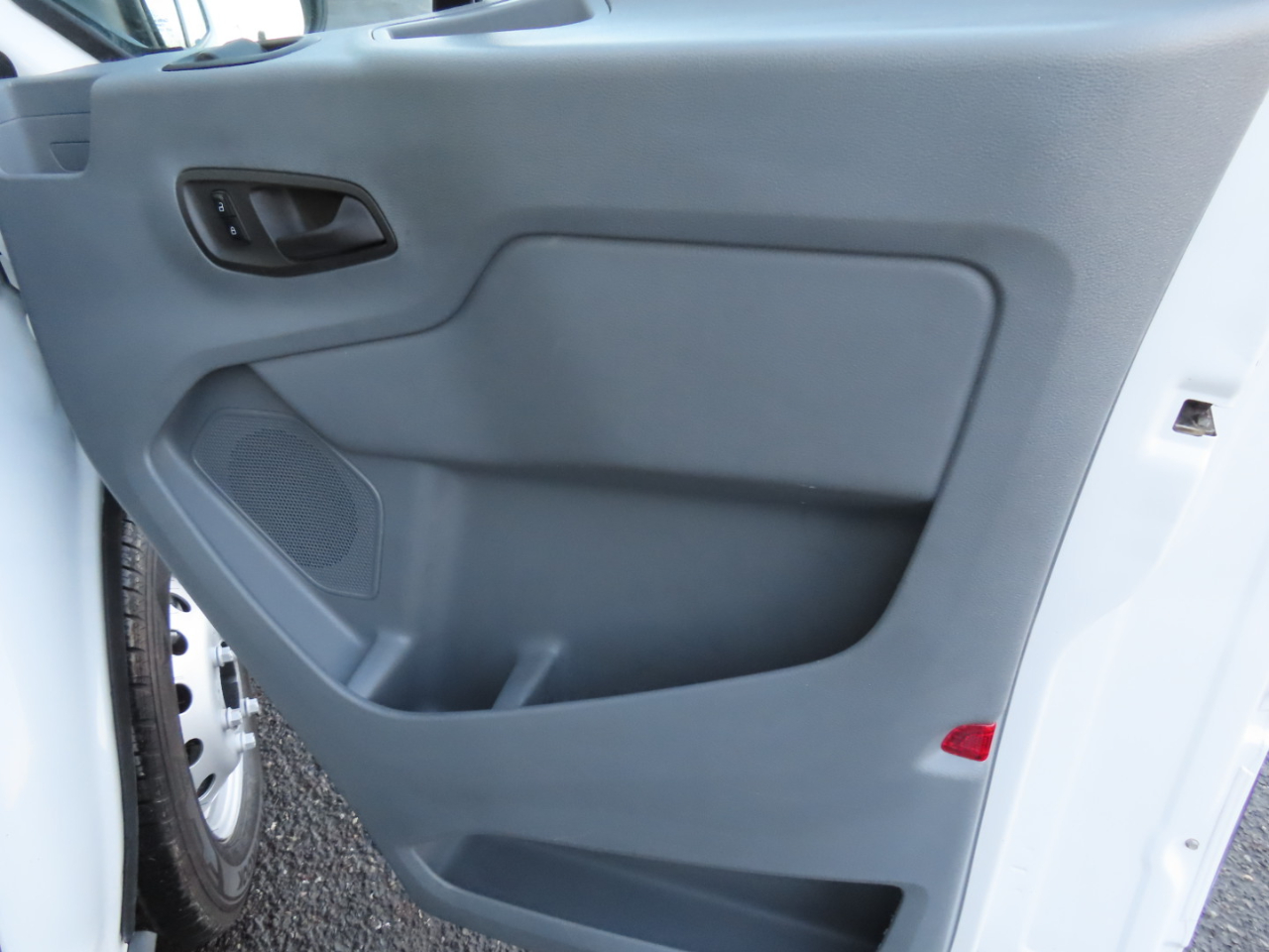 Ford T350HD Vans XLT Wgn High Roof 148eL 2017