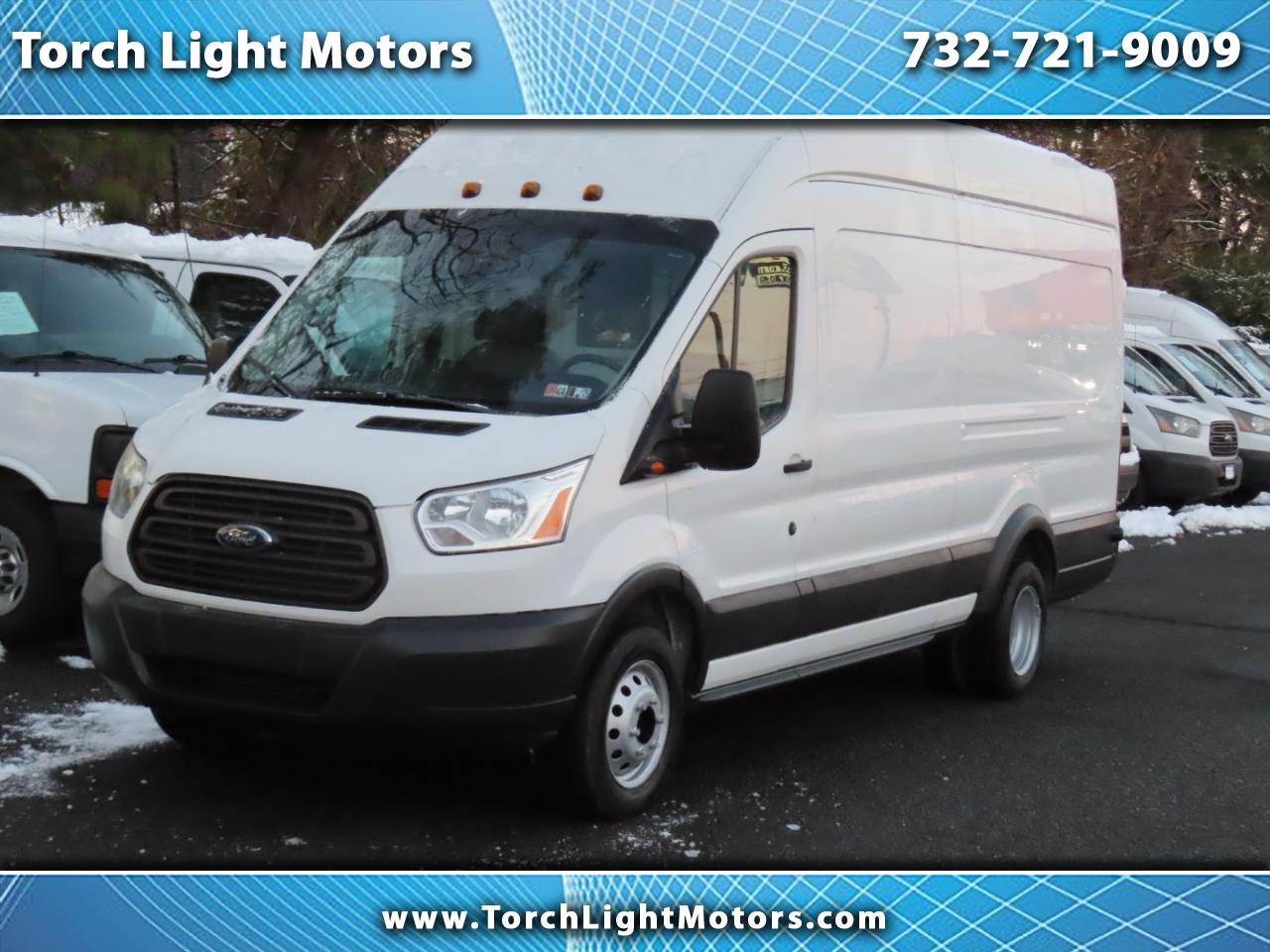 Ford T350HD Vans XLT Wgn High Roof 148eL 2017