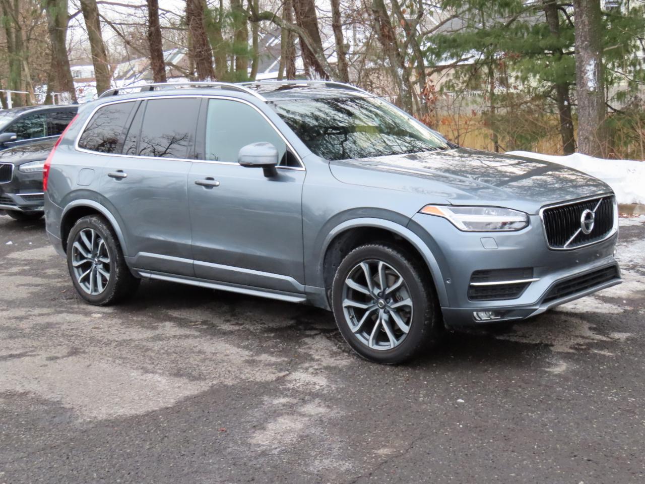 Volvo XC90 T6 AWD 7-Passenger Momentum 2018