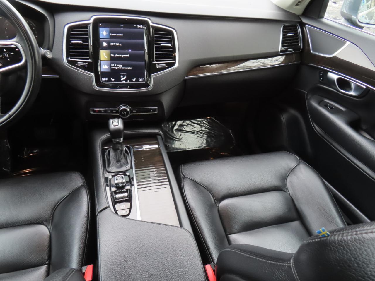 Volvo XC90 T6 AWD 7-Passenger Momentum 2018