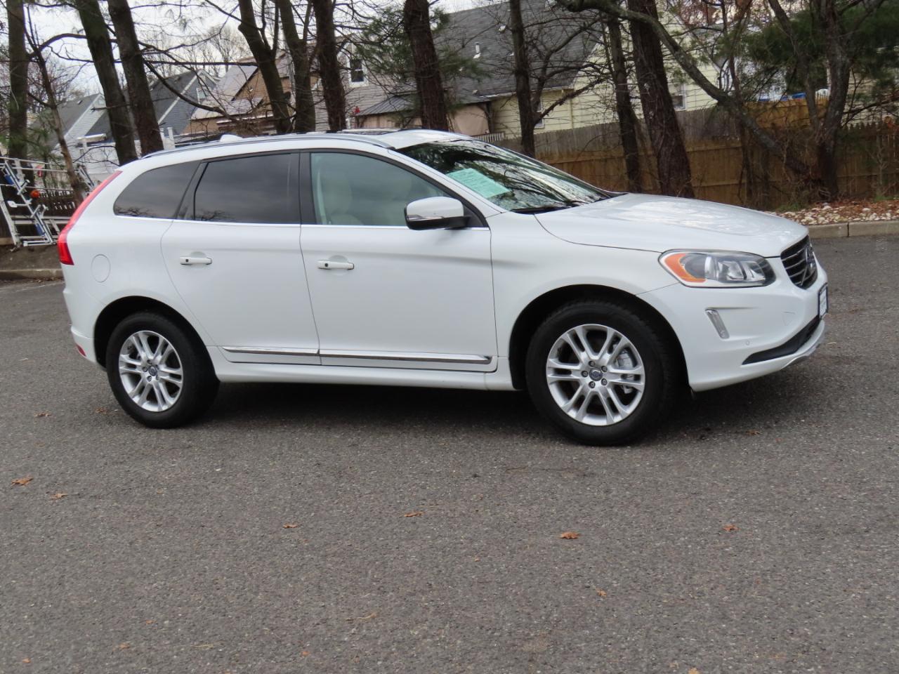 Volvo XC60 2015.5 AWD 4dr T5 2015