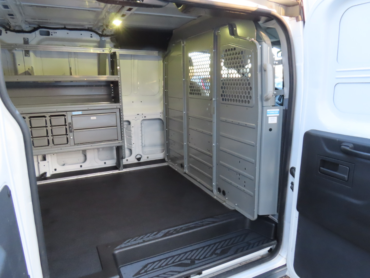 Ford Transit Van T-250 148" Low Rf 9000 GVWR Swing-Out RH Dr 2017