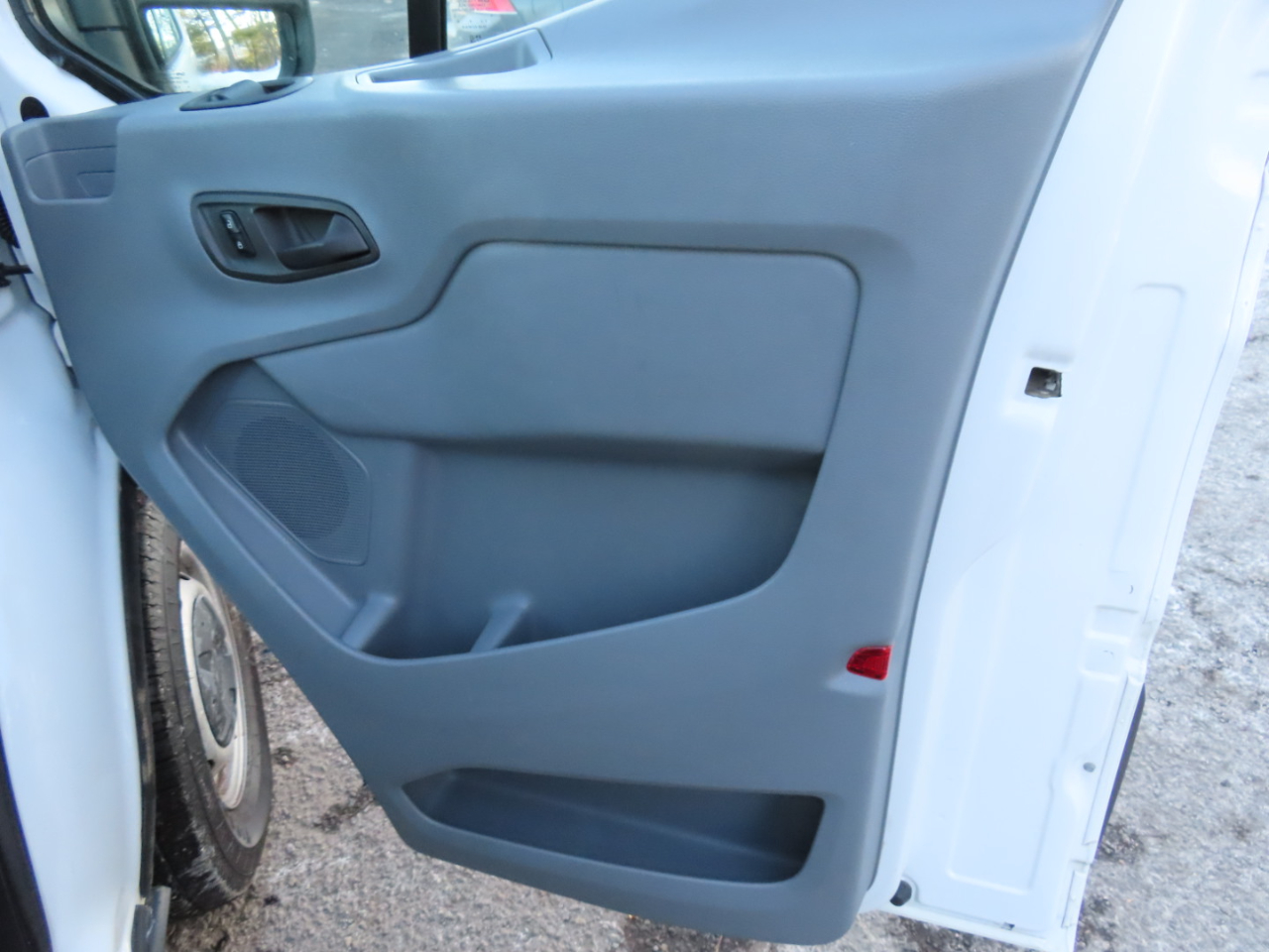 Ford Transit Van T-250 148" Low Rf 9000 GVWR Swing-Out RH Dr 2017