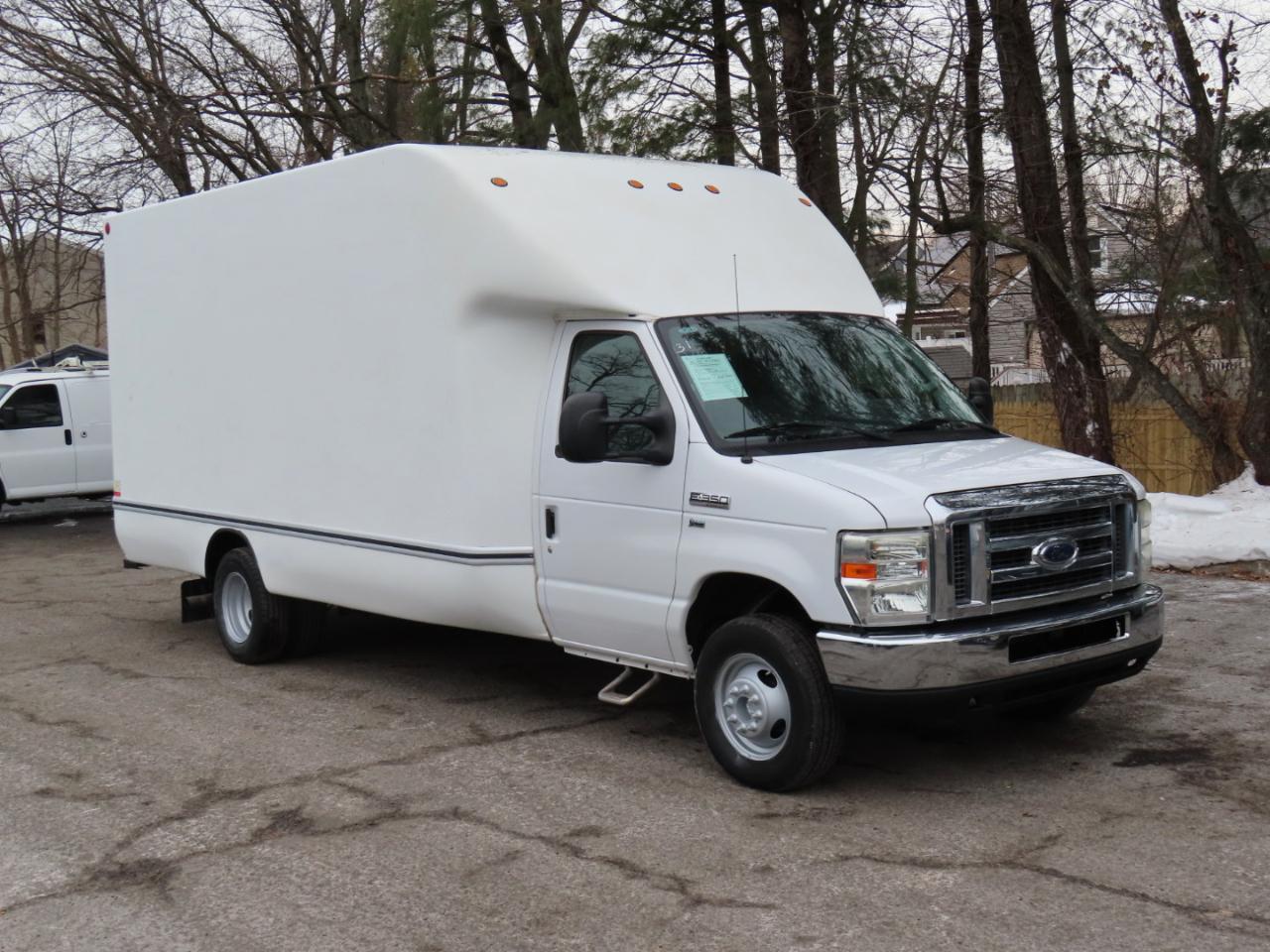 Ford Econoline Commercial Cutaway E-350 Super Duty 176" WB DRW 2011