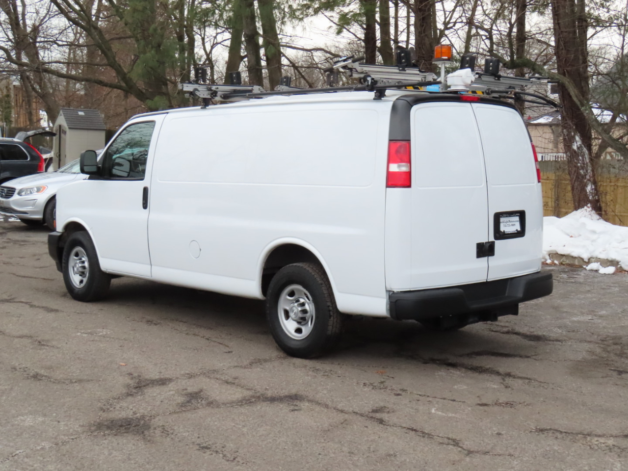 Chevrolet Express Cargo Van RWD 2500 135" 2017