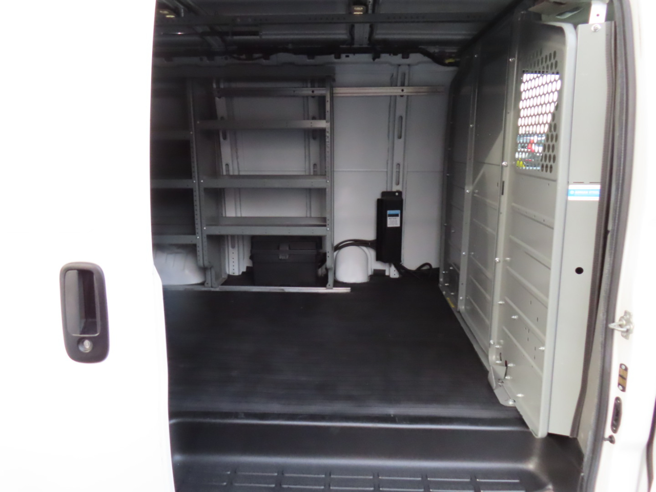 Chevrolet Express Cargo Van RWD 2500 135" 2017