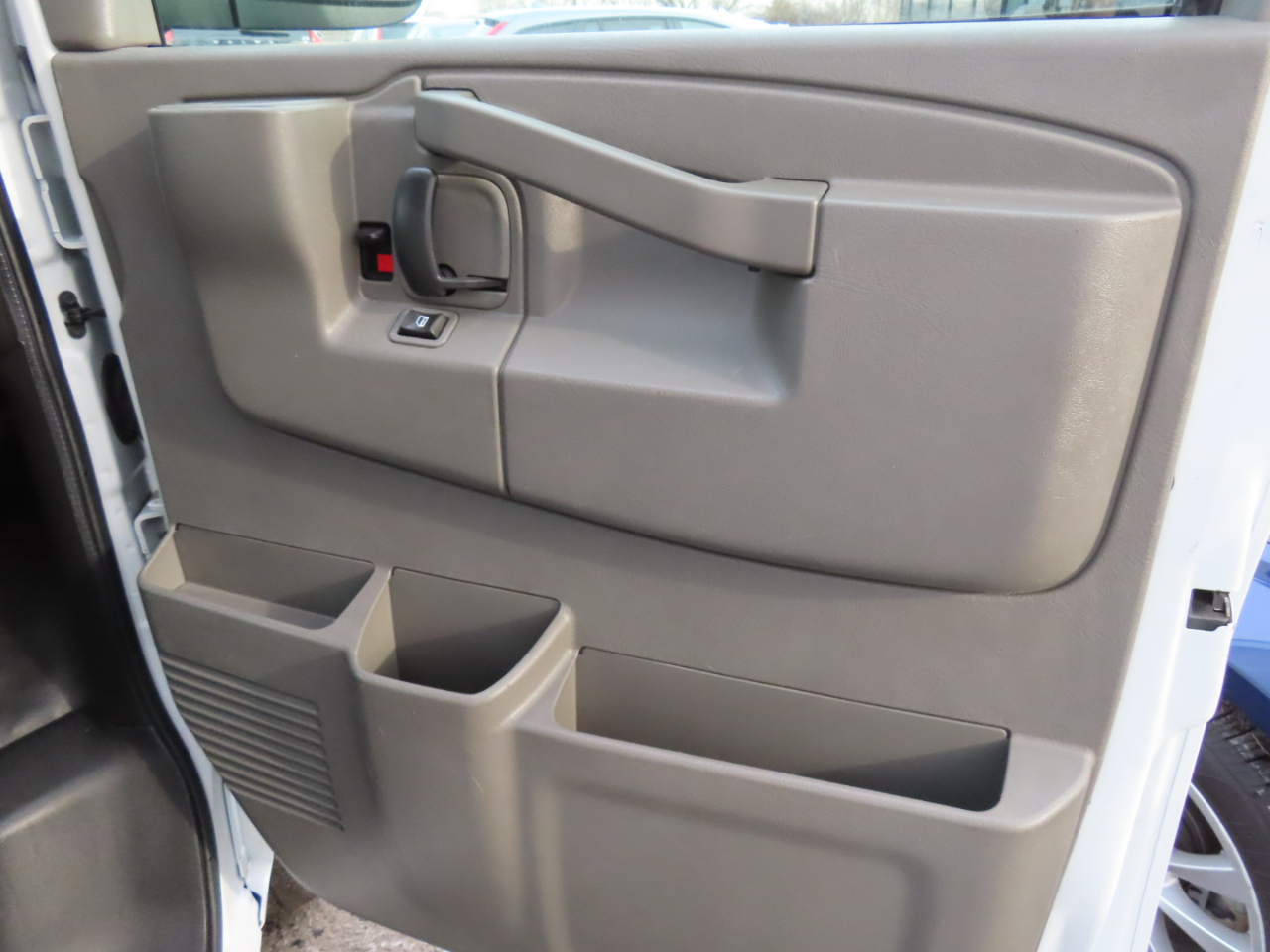 Chevrolet Express Cargo Van RWD 2500 135" 2017