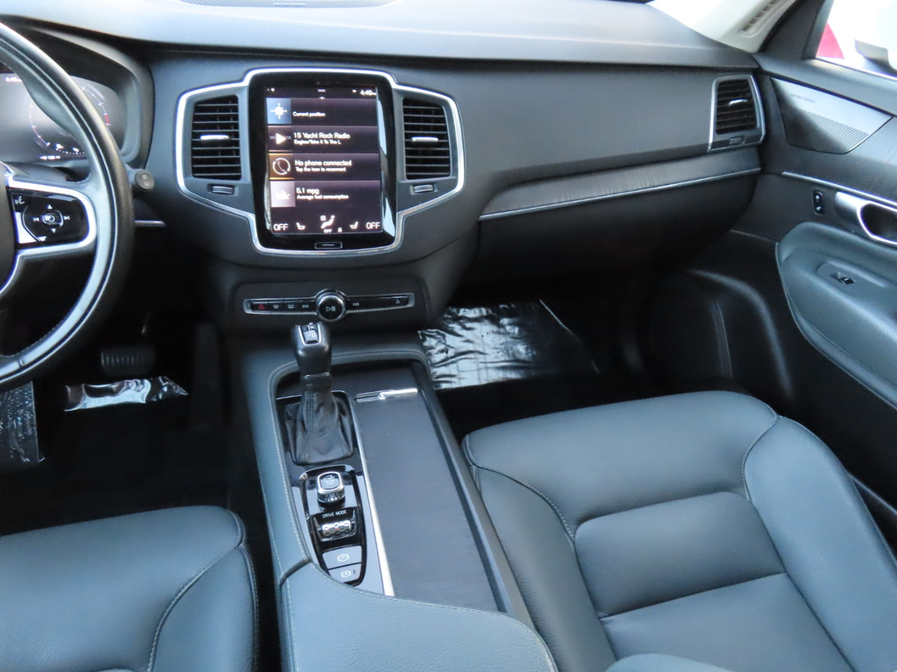 Volvo XC90 T6 AWD Momentum 7 Passenger 2020