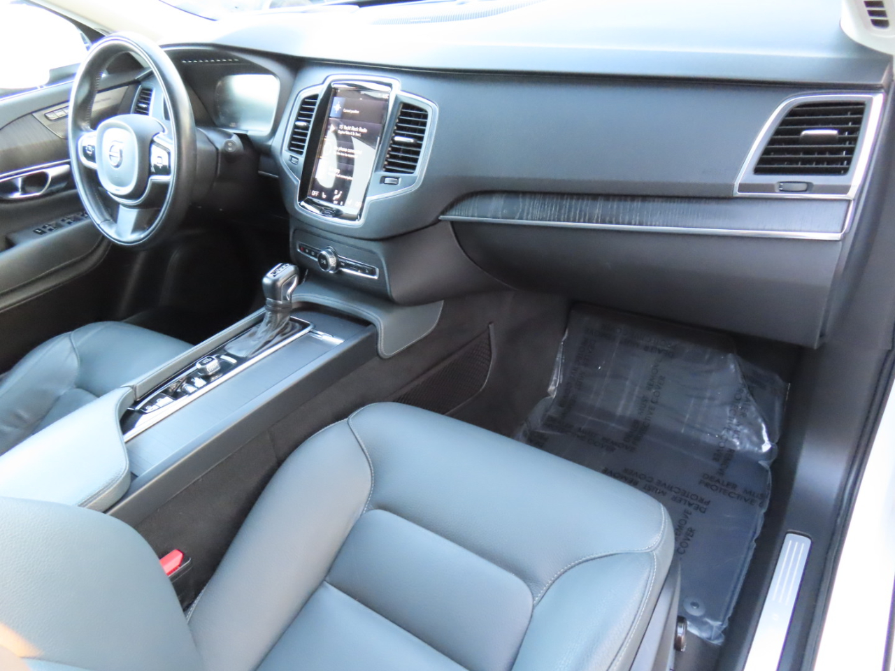 Volvo XC90 T6 AWD Momentum 7 Passenger 2020