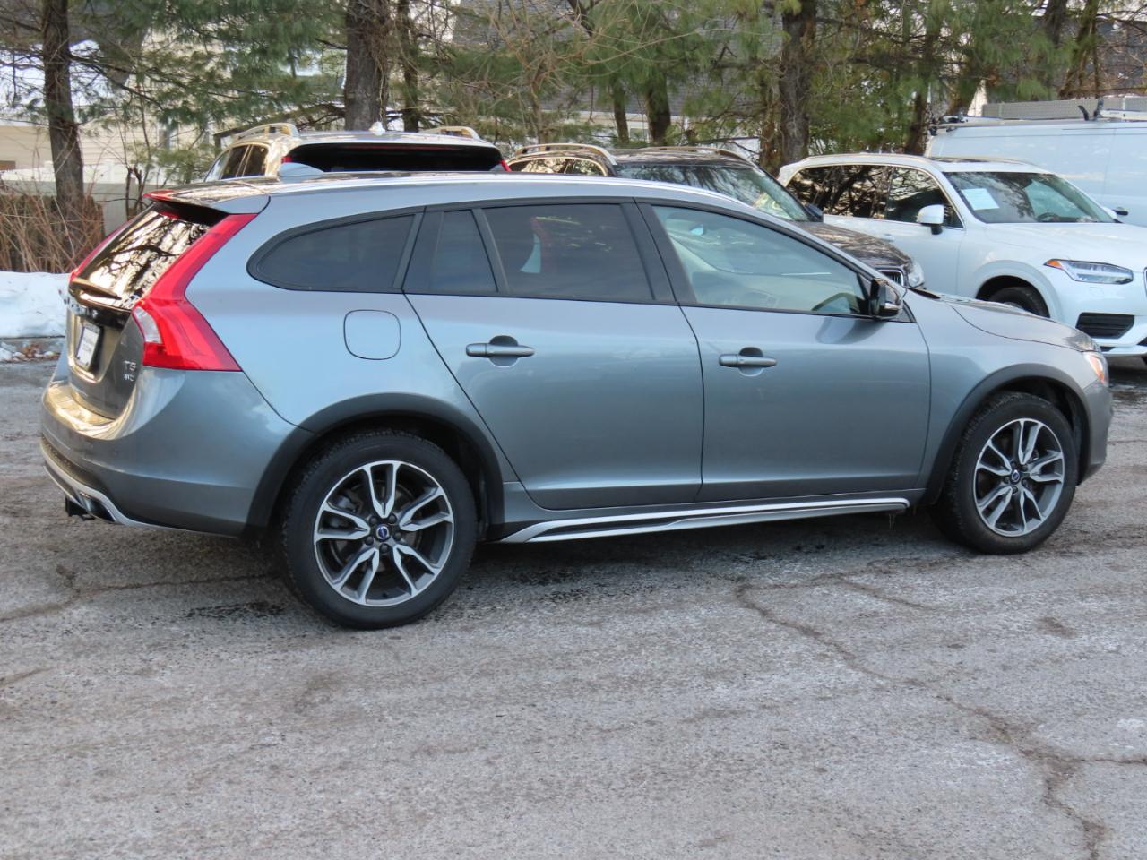 Volvo V60 Cross Country T5 AWD 2017