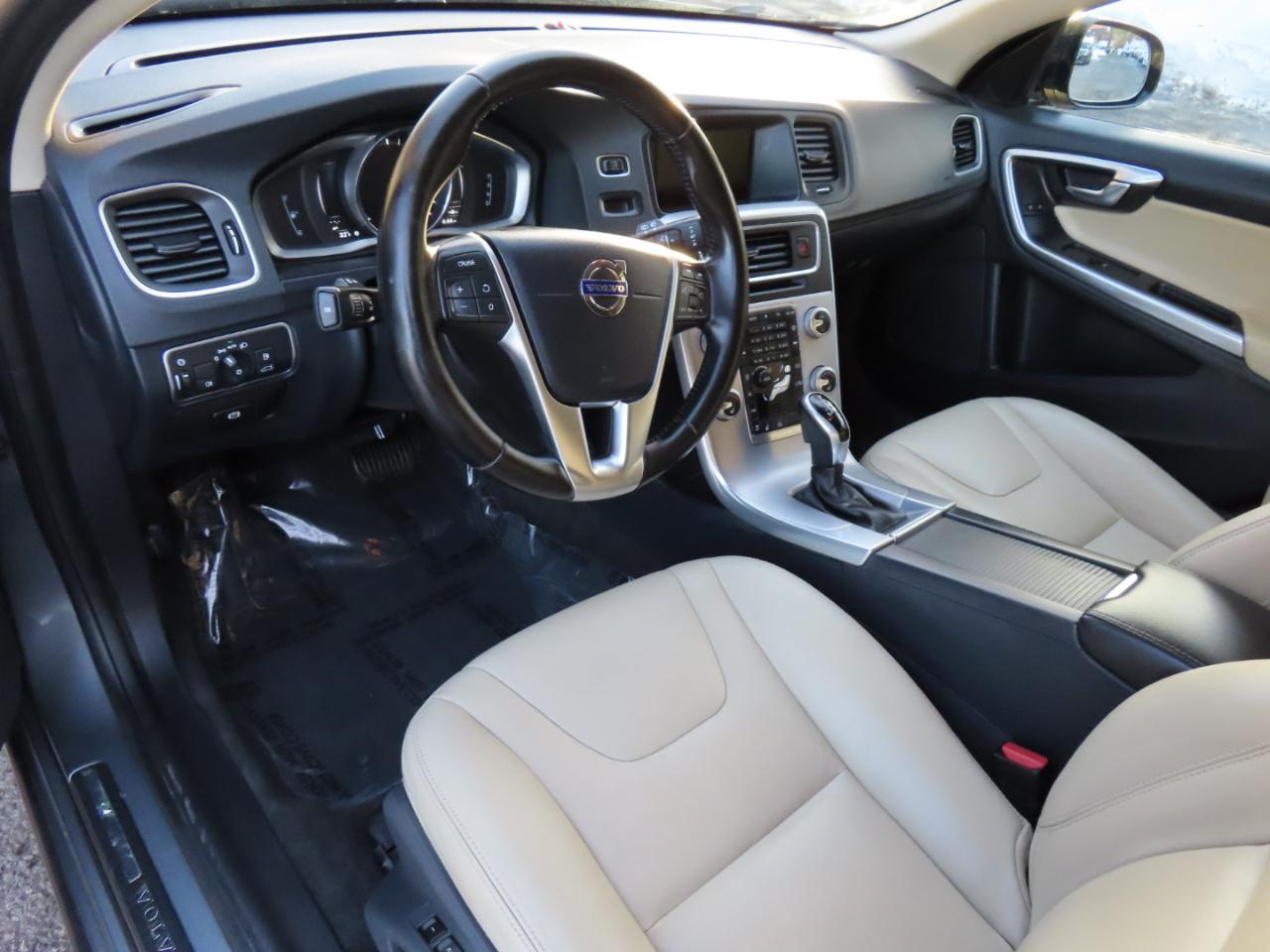 Volvo V60 Cross Country T5 AWD 2017