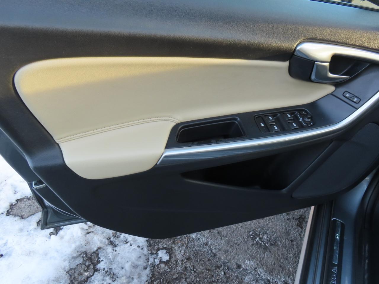 Volvo V60 Cross Country T5 AWD 2017